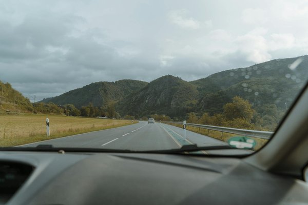 Location de voiture à Aix-en-Provence : voyagez à votre rythme !